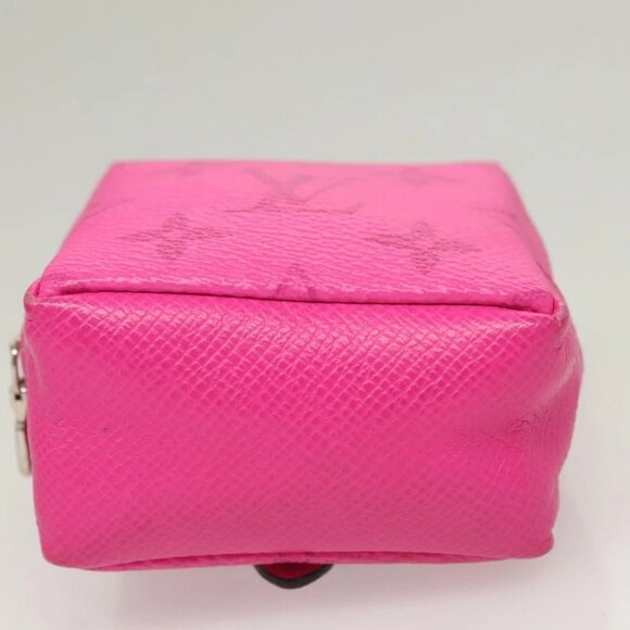 LOUIS VUITTON Taigalama Porte Cles Charm Fuchsia - Picture 7 of 16